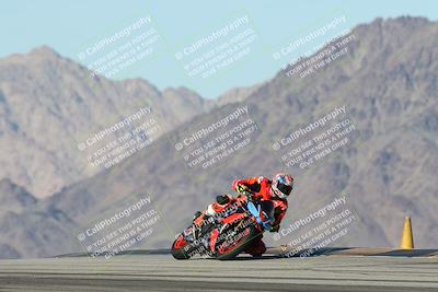 media/Dec-01-2025-Moto Forza (Mon) [[2daa91e15f]]/1-Advanced Group/Session 4 Turn 9/